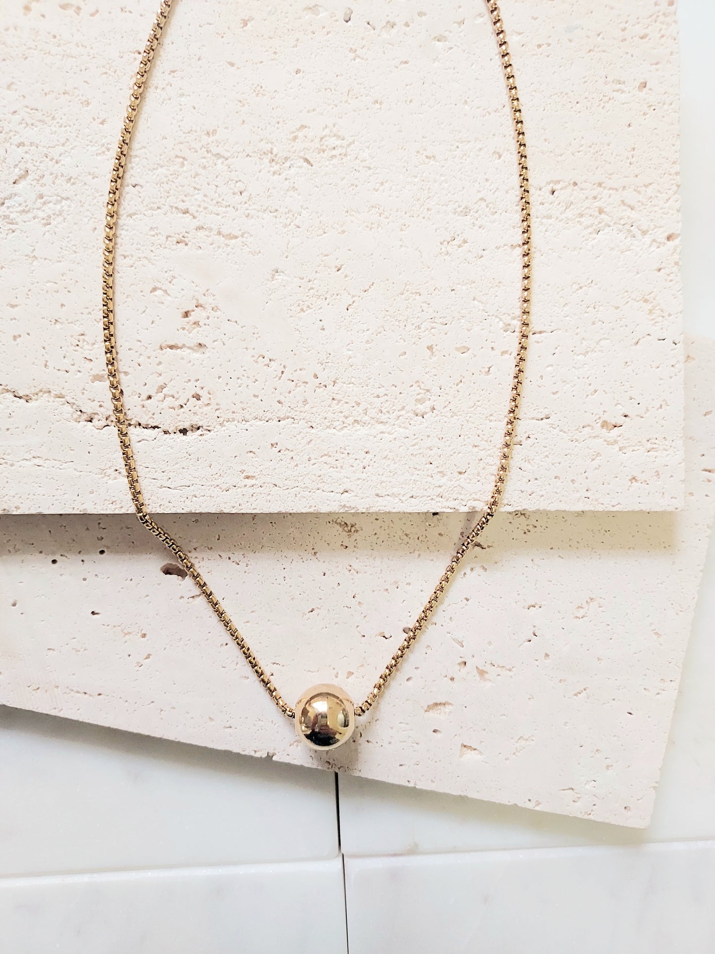 MINIMALIST BALL NECKLACE -18K GOLD PLATED-ADJUSTABLE-DIVERSITY OF SHAPES TO BE USED -MILLY -1PIECE